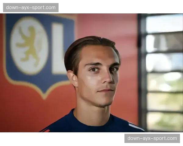 传闻：西汉姆联有意里昂中场卡克雷，报价预计达4000万欧